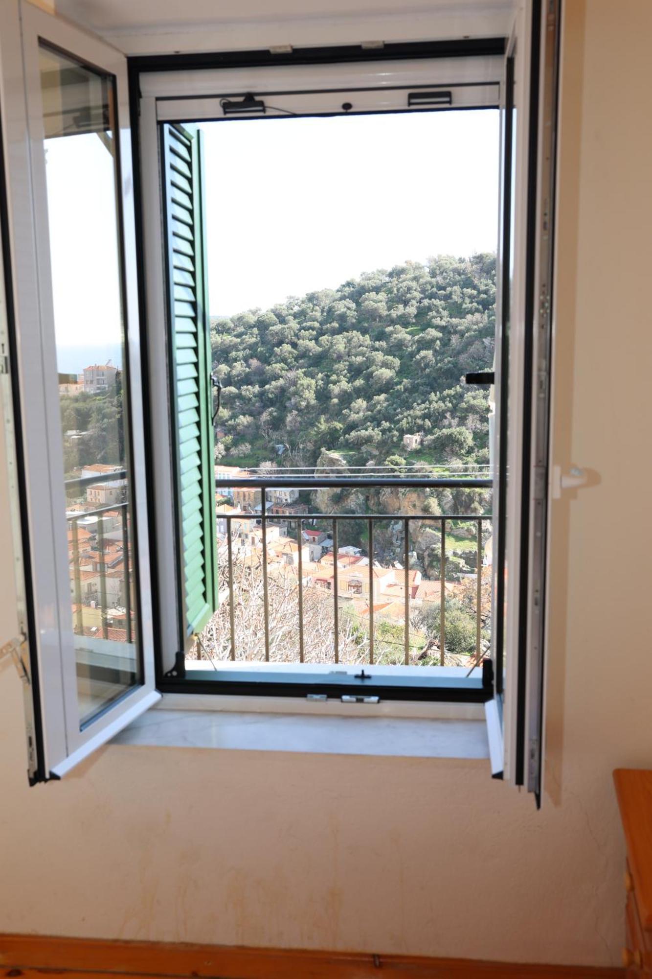 Mary'S Villas Plomari ภายนอก รูปภาพ